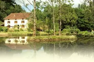 ベッドアンドブレックファースト Chambres D Hôtes La Charmante