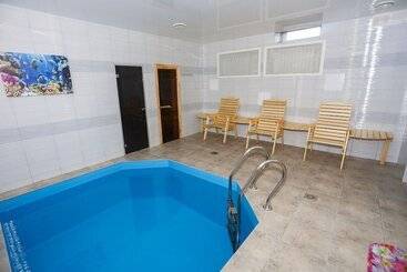 Hotell Zvezda Tamani