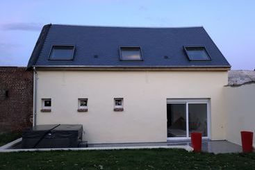 Сельский дом Le Manoir De Le Quesnel