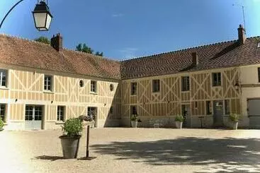 Majatalo Domaine Du Plessis