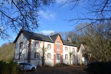 بنسيون Le Moulin Et L Olivier