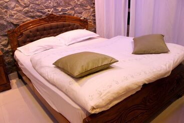 Hotel Toppers Corner A Boutique Garden Resort