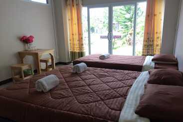 호텔 Bansarapoj Resort