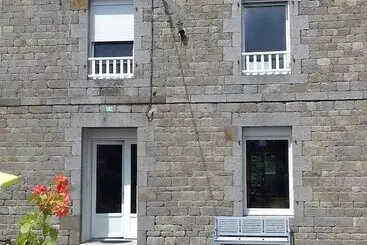 ベッドアンドブレックファースト Chambres Les Champs De Roz