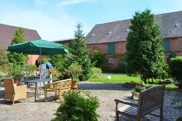 Bed and Breakfast Landhof Liebsch, Mit Pool Und Sauna