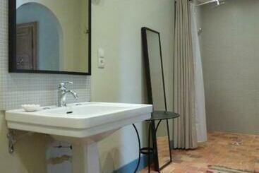 مبيت وإفطار Manoir Du Plessis Au Bois