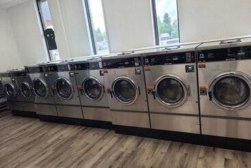 Gibbons Hotel &tavern