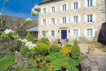 ベッドアンドブレックファースト Le Couvent