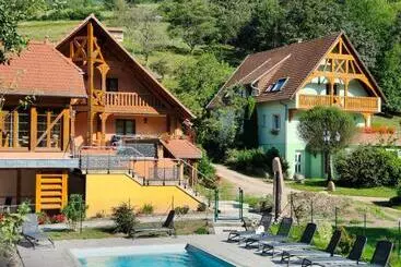 Bed & Breakfast Maison D Hôtes La Cerisaie