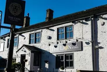 ベッドアンドブレックファースト The Lion Pub & Grill