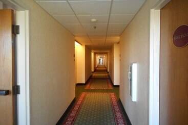 Szálloda Pleasant Stay Inn & Suites