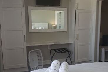 Hotel The Maverick Resort