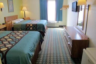 모텔 Super 8 By Wyndham Cloverdale In