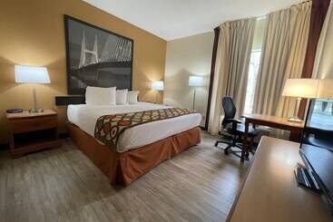 فندق على الطريق Super 8 By Wyndham Pevely