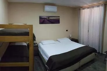 Bed & Breakfast Alfa Due Mr.a