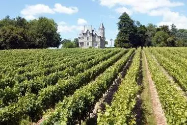 ベッドアンドブレックファースト Chateau Breduriere