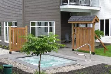 Hostelli Le Sainte Hélène Auberge & Spa Nordique