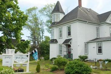 Yesteryears Bed & Breakfast