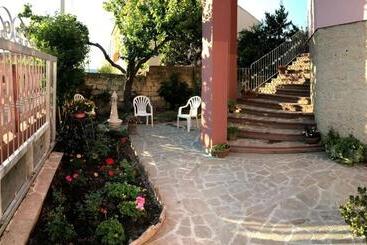 Aamiaismajoitus (B&B) Casa Andreana