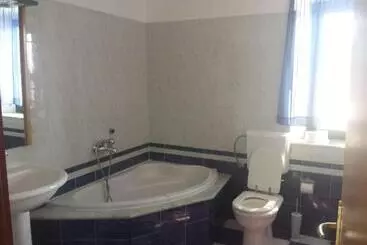 Majatalo Guest House Fosa