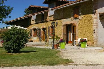 بنسيون La Ferme De Menoun