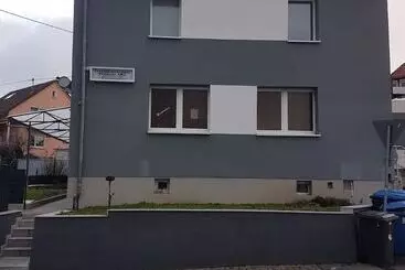 Pensione Monteurzimmer Aks