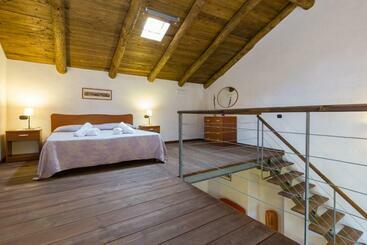 客栈  Palazzo Del Baglivo Cilento Hotel & Spa