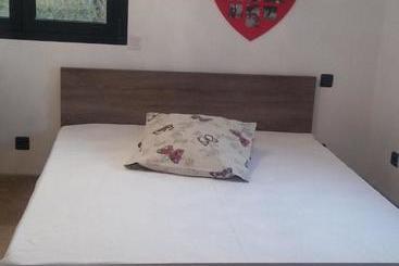 کلبه Mas Des Cerisiers