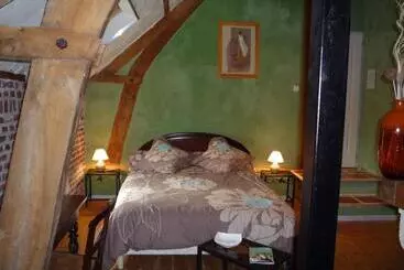 Majatalo Au Mesnil Le Bas Bray