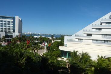 Apart Hotel Condo 2 Bdr 5pax En Resort