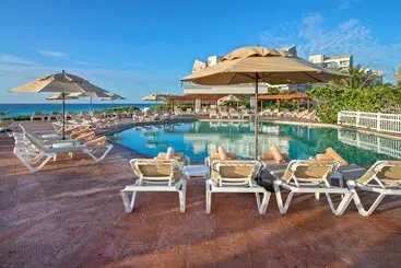 Aparthotel Condo 2 Bdr 5pax En Resort