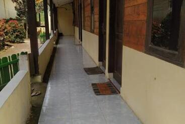 Hotel Penginapan Imanuel Lau Gara By Zuzu