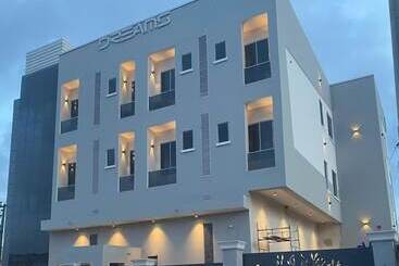 هتل Dreams By Dv8