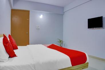 ホテル Oyo 75173  Regency