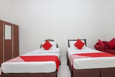 בית מלון כפרי Oyo 90135 Saujana Villa Cherok Paloh