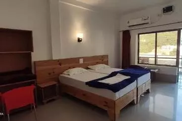 호텔 H7 Stay On The Ganges, Yoga & Spa Resort, Rishikesh