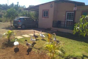 Hotell Bimalfarm At Koroli Hills