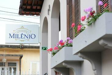 بنسيون Pousada Milênio Ltda
