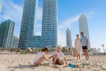 Hotelli Address Beach Resort