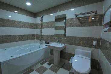 Hotel The Grang Nampo