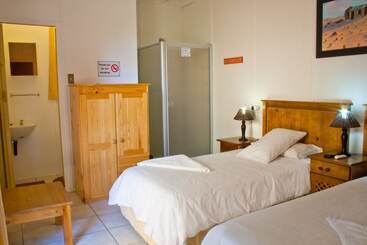 بيت ريفى Gariep Dam Sunrose Group Of Guest Houses