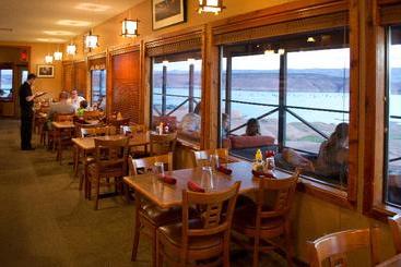 فندق Defiance House Lodge