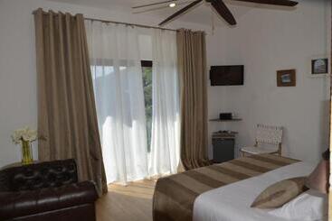 Hotel Galena Mas Comangau