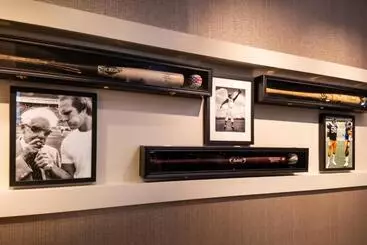 Hotel Springhill Suites By Marriott Pittsburgh North Shore