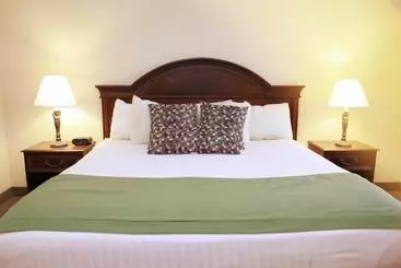 Отель The Conwell Inn