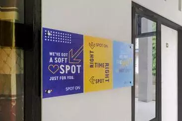 Hotel Spot On 2723 Gatsu Kost