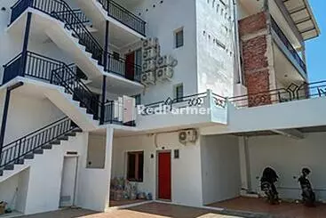 Hotel Trikatu Kendal Near Taman Kota Weleri Mitra Reddoorz