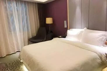 Lavande Hotel Turpan Grand Cross