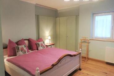 ペンション Haus Monti