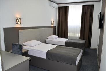 فندق صغير Delta